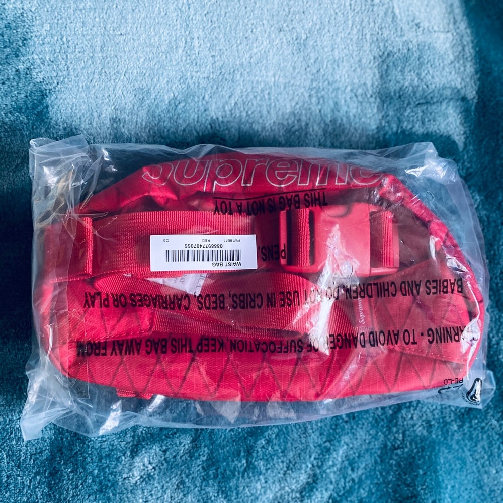Red Supreme Waist Bag (unisex) - Picture 6 of 7